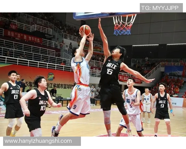 深圳与上港激战正酣比分悬念不断球迷热情高涨期待精彩瞬间