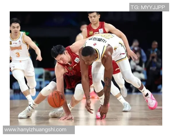 CBA焦点对决辽宁男篮迎战上海男篮力争季后赛席位的关键之战